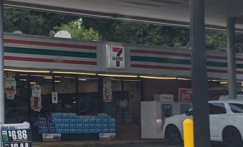 7-Eleven Moncks Corner
