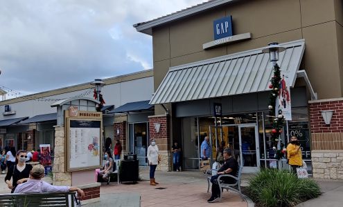 Houston Premium Outlets