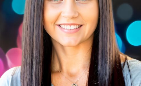 Alicia Hawkins, Realtor®️ - Kendra & Co Realty