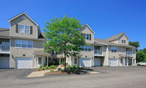 Ellington Metro West Apartments