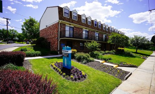 Dutch Village Apartments