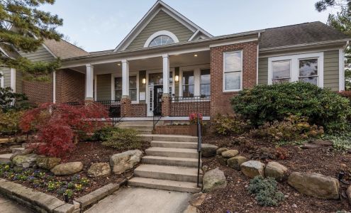 Henley at Kingstowne Apartments