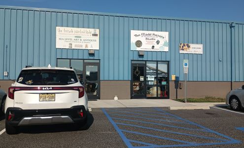 The Madd Potters' Studio