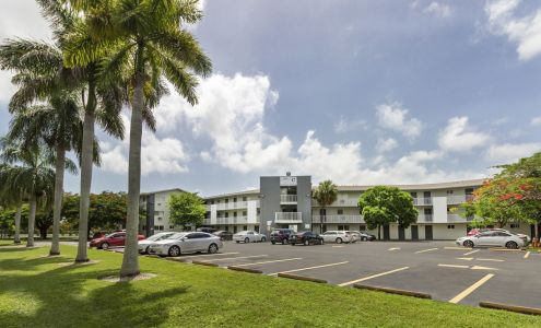 Courtyards at Cutler Bay