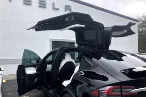 Tesla Showroom & Service Center