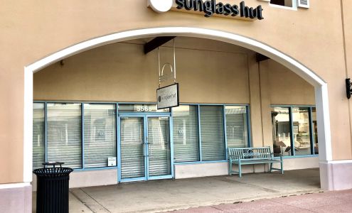 Sunglass Hut