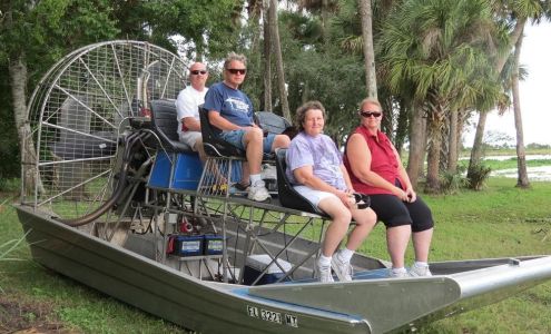 Switchgrass Outfitters & Airboat Tours Christmas