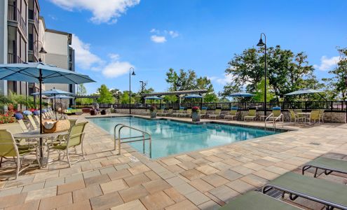 The Courtney at Lake Shadow