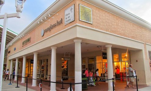 Sunglass Hut