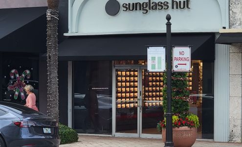 Sunglass Hut