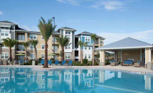 The Oaks at Southlake Commons