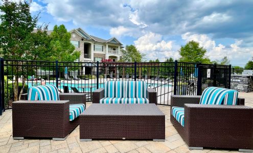 Vintage Crossing Apartments