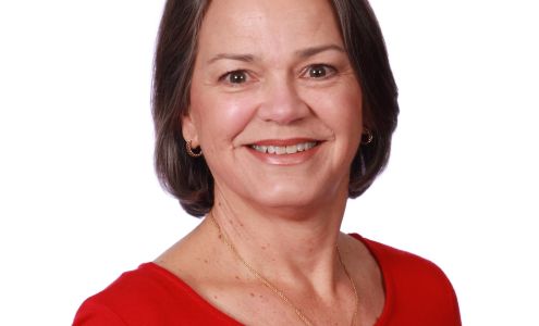 Kelly Davis - First Realty Co