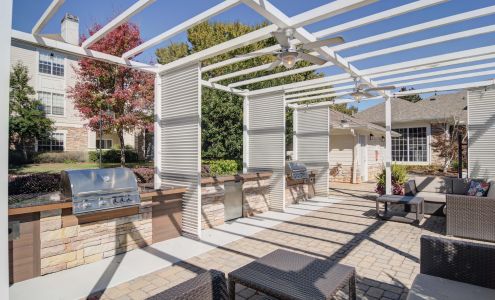 IMT Stoneleigh at Deerfield