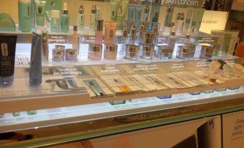 Sunglass Hut at Macy's