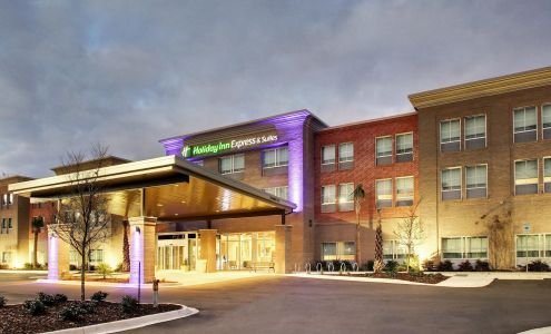 Holiday Inn Express & Suites Summerville by IHG