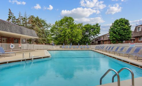 Blackhawk Apartment Homes