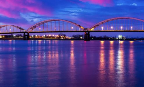 Sara DeWulf, Quad Cities top REALTOR