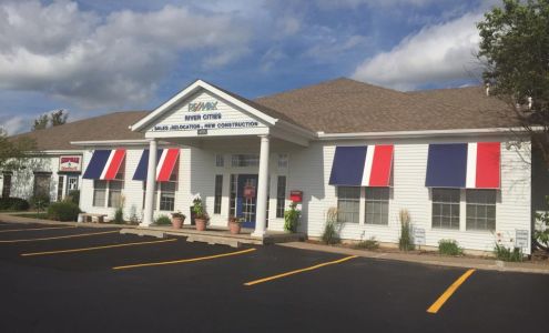 RE/MAX Concepts Bettendorf