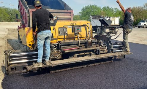 Hoerr's Blacktop & Sealcoating Trivoli