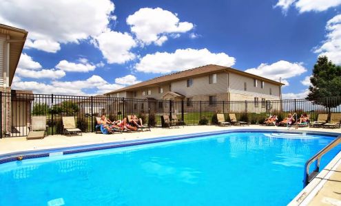 Oak Point Apartments