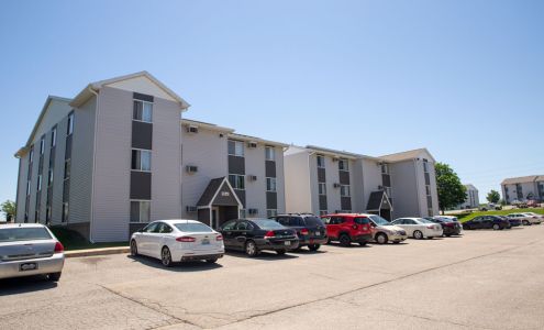 Campus View & Kirkwood Court