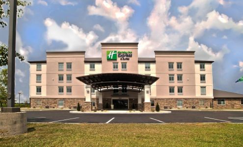 Holiday Inn Express & Suites Evansville North by IHG