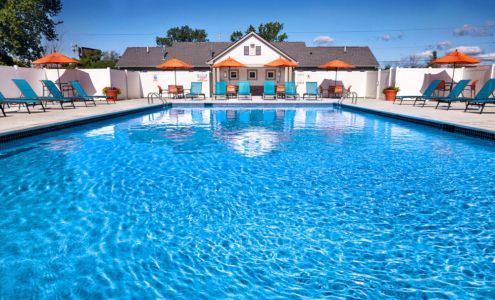 Lexington Village Apartments