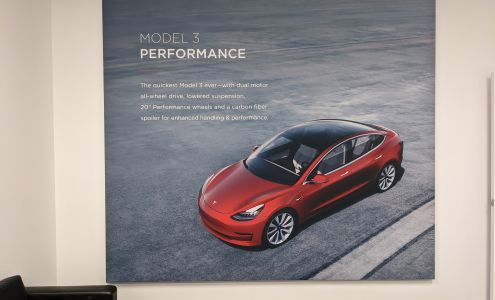 Tesla Service Center