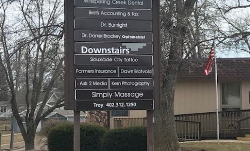 Farmers Insurance - Dawn Bratvold