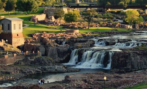 Farmers Insurance - Janelle Van Meveren