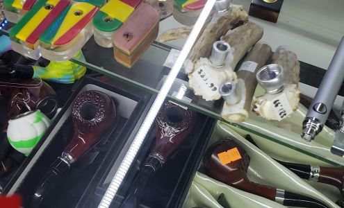 Blue Moon Smoke Shop