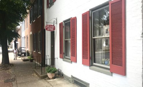 Sally Arnold & Associates