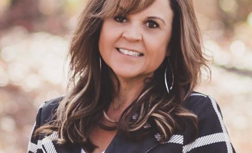 Sandy Snyder - Realtor