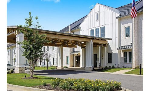 The Claiborne at Shoe Creek Central