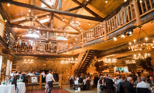 T-Lazy-7 Event Lodge