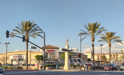 Montebello Downtown Plaza