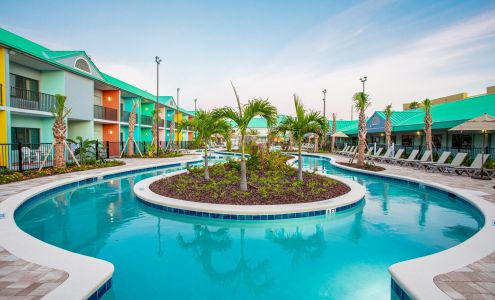 Beachside Hotel & Suites