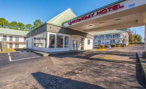 Economy Hotel Forest Park