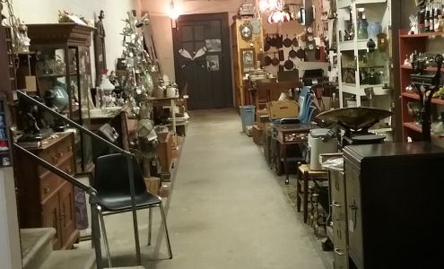 Antiques & Things