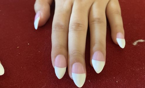 Gaia Nails Organic Beauty