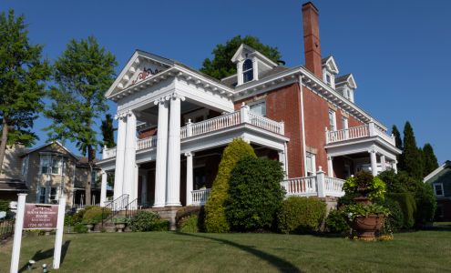 South Broadway Manor Scottdale