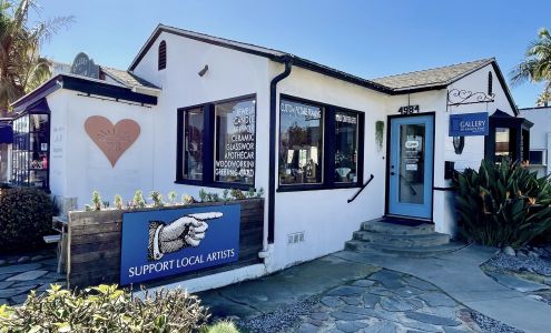 Gallery At Land's End