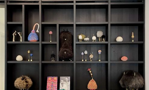 Lora Reynolds Gallery