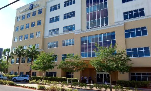 Diagnostic Clinic Medical Group Largo