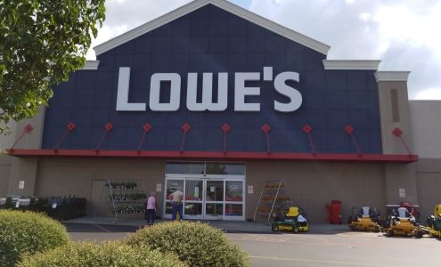 Lowe's Garden Center