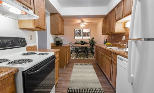 Candlewyck Apartments