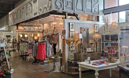 Painted Tree Boutiques - Franklin