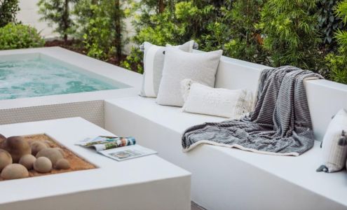 Andre' Jones, The Jones Collective