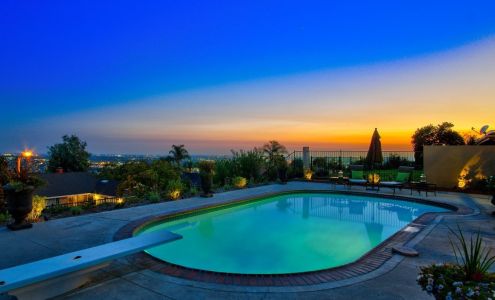 Darryl and JJ Jones Real Estate Team